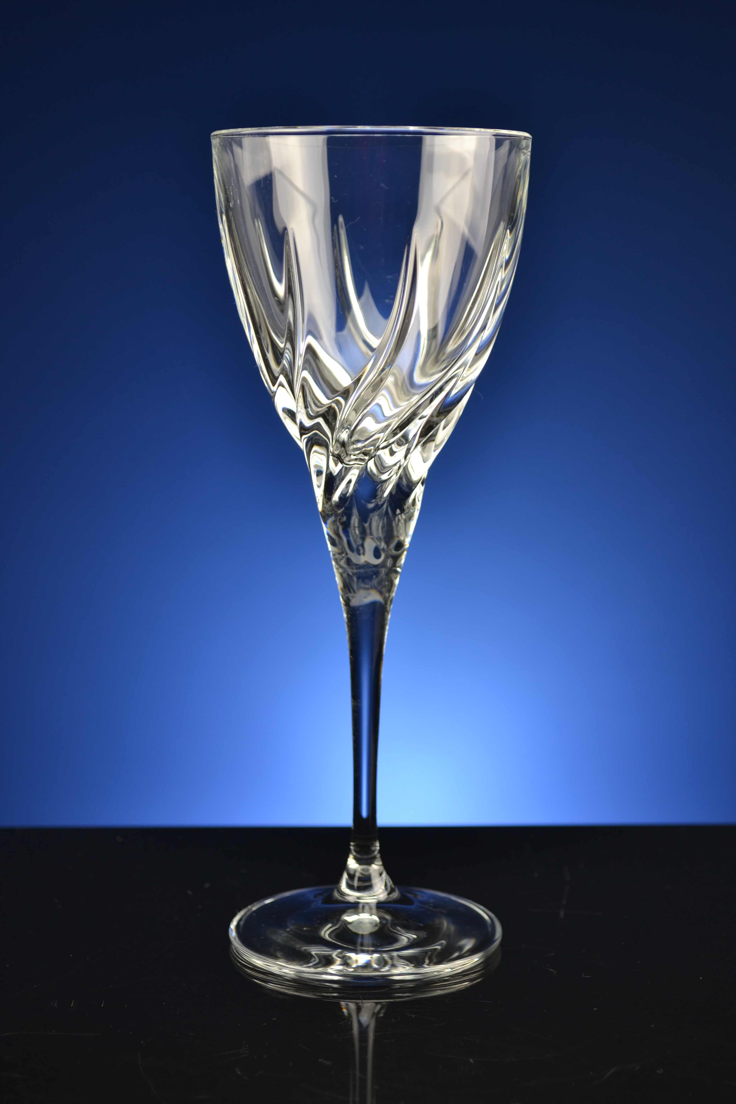 Roos Corroderen Trappenhuis Kristallen wijn glas Wynona - Crystal-online de webshop met het mooiste en  goedkoopste kristal